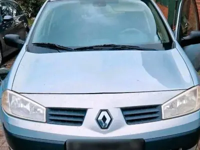 Gebraucht Renault Mégane GrandTour 97 PS (71 kW) 2004 Silber Kombi