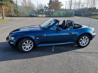Blau Gebraucht 1999 BMW Z3 Cabrio | 10.900 € (Teuer)