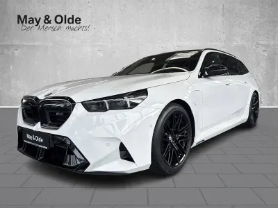 Neu BMW M5 Sport Line 727 PS (534 kW) 2026 Weiß Kombi