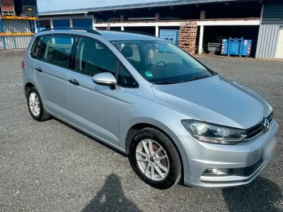 Gebraucht VW Touran 110 PS (80 kW) 2016 Silber Van / Kleinbus