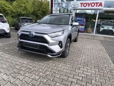 Neu Toyota RAV4 Hybrid 306 PS (225 kW) 2025 Silber SUV