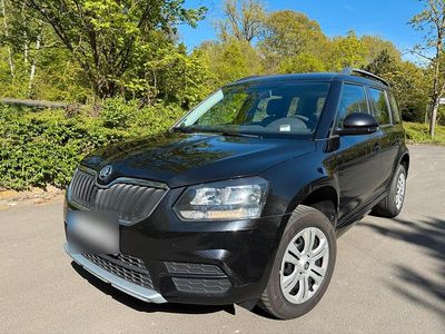 Second-hand Skoda Yeti 110 CP (80 kW) 2015 Negru SUV