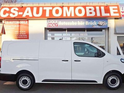 Weiß Gebraucht 2022 Opel Vivaro Van / Kleinbus | 22.995 € (Fairer Preis)