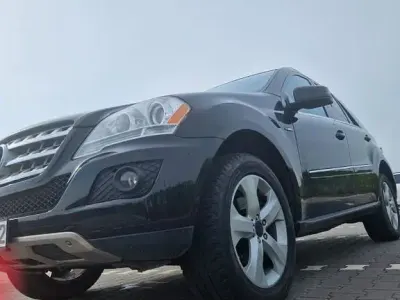 Gebraucht Mercedes 350 250 PS (183 kW) 2011 Schwarz SUV