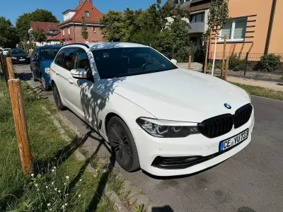 Gebraucht BMW 530 Sport Line 265 PS (194 kW) 2019 Weiß Kombi