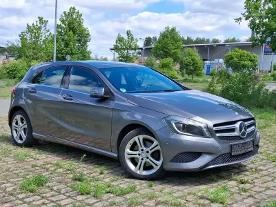 Gebraucht Mercedes A200 Urban 136 PS (100 kW) 2012 Grau Limousine