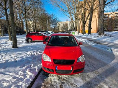 Rot Gebraucht 2005 VW Polo Kombi | 2.450 € (Etwas zu teuer)