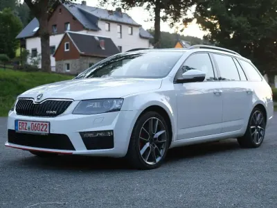 Gebraucht Skoda Octavia RS 220 PS (161 kW) 2014 Candyweiß Kombi