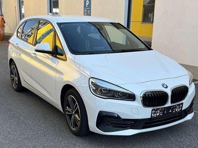 BMW 225