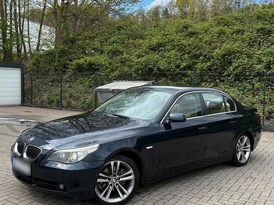 Second-hand BMW 525 177 CP (130 kW) 2005 Albastru Berlinǎ