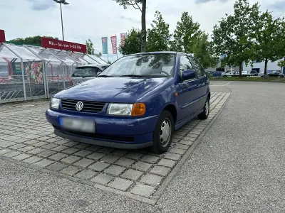 Gebraucht VW Polo 56 PS (41 kW) 1996 Blau Kleinwagen