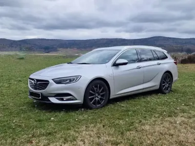 Gebraucht Opel Insignia 165 PS (121 kW) 2017 Silber Kombi