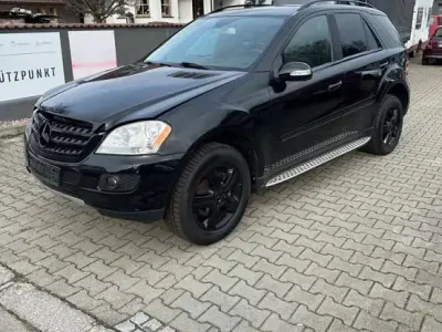 Gebraucht Mercedes ML320 211 PS (155 kW) 2007 Schwarz SUV