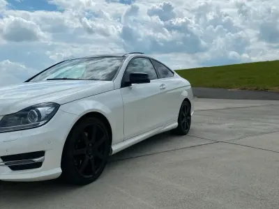Gebraucht Mercedes C350 AMG 306 PS (225 kW) 2013 Weiß Coupé