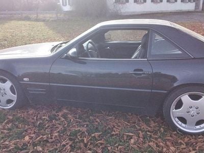 Second-hand Mercedes SL320 224 CP (164 kW) 1998 Negru Cabrio