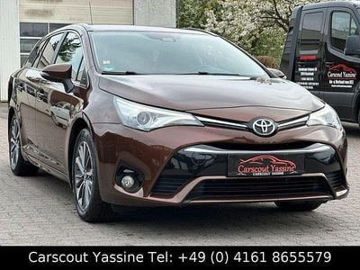 Gebraucht Toyota Avensis Business Edition 143 PS (105 kW) 2015 Braun Kombi