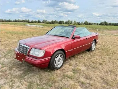 Gebraucht Mercedes E220 150 PS (110 kW) 1995 Rot Cabrio