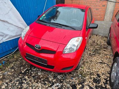Rot Gebraucht 2009 Toyota Yaris Kleinwagen | 1.000 € (Guter Preis)