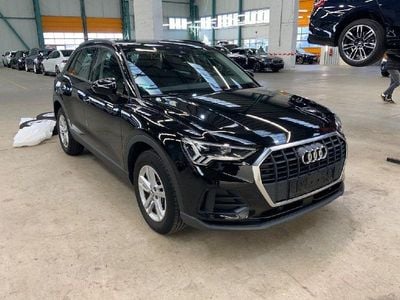 Gebraucht Audi Q3 Basis 245 PS (180 kW) 2022 Mythosschwarz SUV