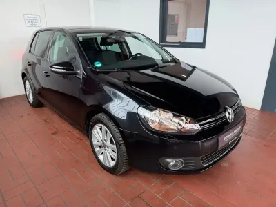Gebraucht VW Golf VII Style 105 PS (77 kW) 2012 Schwarz Limousine