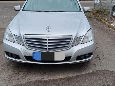 Silber Gebraucht 2010 Mercedes E220 Limousine | 9.500 € (Fairer Preis)