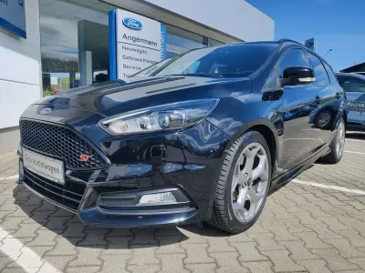 Używany Ford Focus ST 250 KM (183 kW) 2018 Czarny Kombi