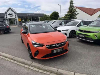 Gebraucht Opel Corsa Elegance 101 PS (74 kW) 2020 Power orange/dynamik orange Kleinwagen