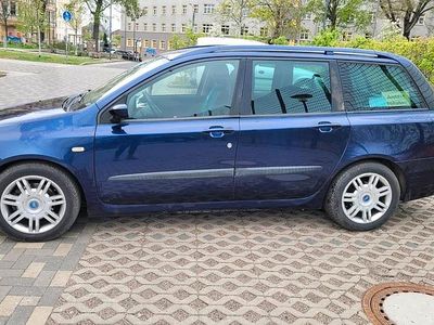 Second-hand Fiat Stilo 102 CP (75 kW) 2003 Albastru Break