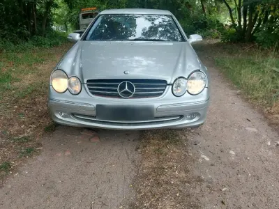 Gebraucht Mercedes CLK200 160 PS (117 kW) 2003 Silber Kleinwagen