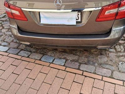 Grau Gebraucht 2012 Mercedes E200 Avantgarde Kombi | 12.400 € (Etwas zu teuer)
