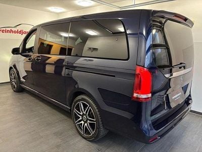 Usata Mercedes V300 AMG line 237 CV (174 kW) 2021 Blu Monovolume