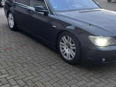 Usata BMW 730 300 CV (220 kW) 2005 Nero Berlina