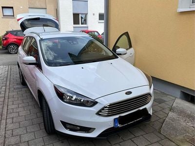 Gebraucht Ford Focus Titanium 120 PS (88 kW) 2018 Weiß Kombi