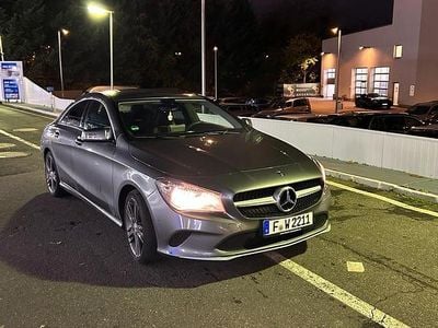 Gebraucht Mercedes CLA200 136 PS (100 kW) 2018 Grau Coupé