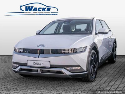 Farbe: weiss Gebraucht 2024 Hyundai Ioniq 5 Dynamiq SUV | 35.970 € (Teuer)