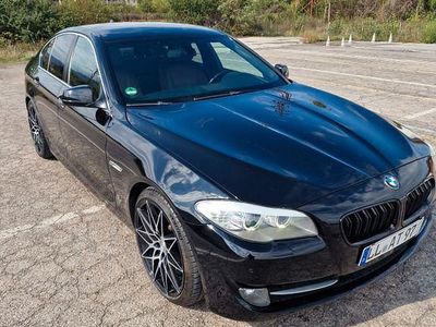 Second-hand BMW 530 245 CP (180 kW) 2011 Negru Berlinǎ