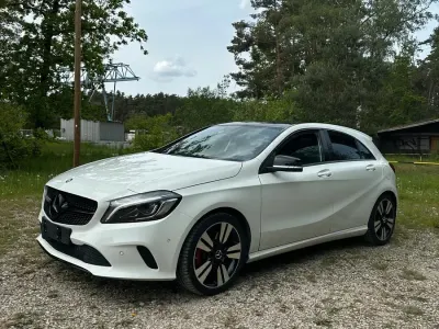 Gebraucht Mercedes A250 211 PS (155 kW) 2016 Weiß Kleinwagen