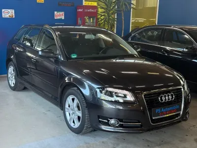 Gebraucht Audi A3 Ambition 105 PS (77 kW) 2012 Grau Kleinwagen