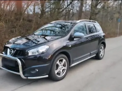 Gebraucht Nissan Qashqai +2 Tekna 150 PS (110 kW) 2011 Violett SUV