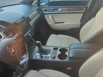 Gebraucht VW Touareg 204 PS (150 kW) 2013 Schwarz SUV