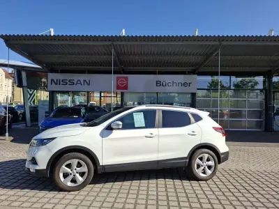 Gebraucht Nissan Qashqai Acenta 140 PS (102 kW) 2019 Weiß SUV