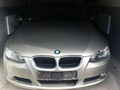 Gebraucht BMW 320 Cabriolet 170 PS (125 kW) 2009 Beige Cabrio