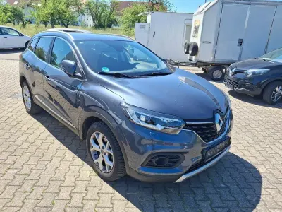Gebraucht Renault Kadjar LIMITED 140 PS (102 kW) 2019 Grau SUV