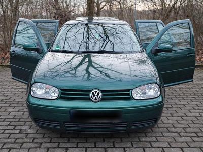 Usata VW Golf IV 101 CV (74 kW) 1999 Verde Utilitaria