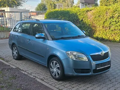 Gebraucht Skoda Fabia 2009 Blau Kombi