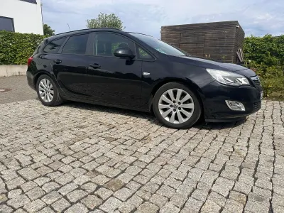 Occasion Opel Astra 131 ch (96 kW) 2012 Noir Break