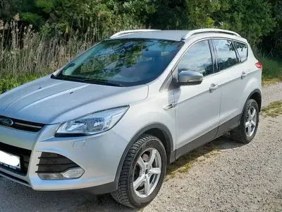 Gebraucht Ford Kuga Titanium 182 PS (133 kW) 2016 Silber SUV