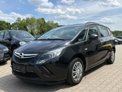Gebraucht Opel Zafira Tourer Edition 140 PS (102 kW) 2013 Schwarz Van / Kleinbus