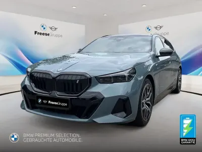 Gebraucht BMW i5 M Sport 250 kW (340 PS) 2025 Grün Kombi
