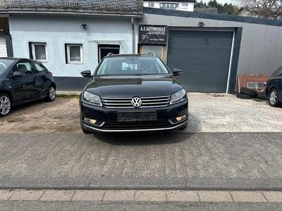 Gebraucht VW Passat 115 PS (84 kW) 2011 Schwarz Kombi